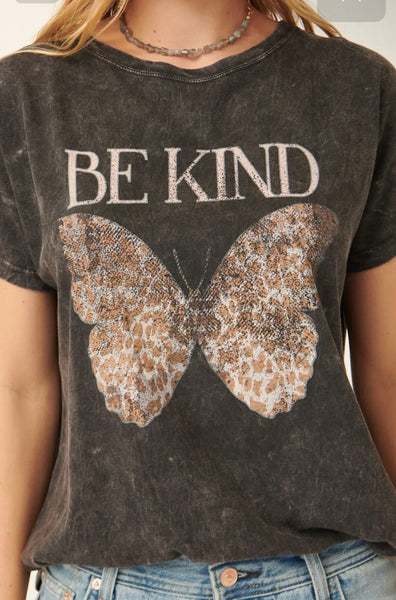 Be Kind Butterfly Mineral Washed
Graphic Tee
