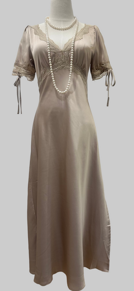 Della’s Dull Satin and Lace Dress