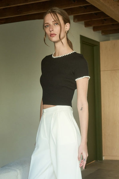 Scalloped Contrast Knit Top