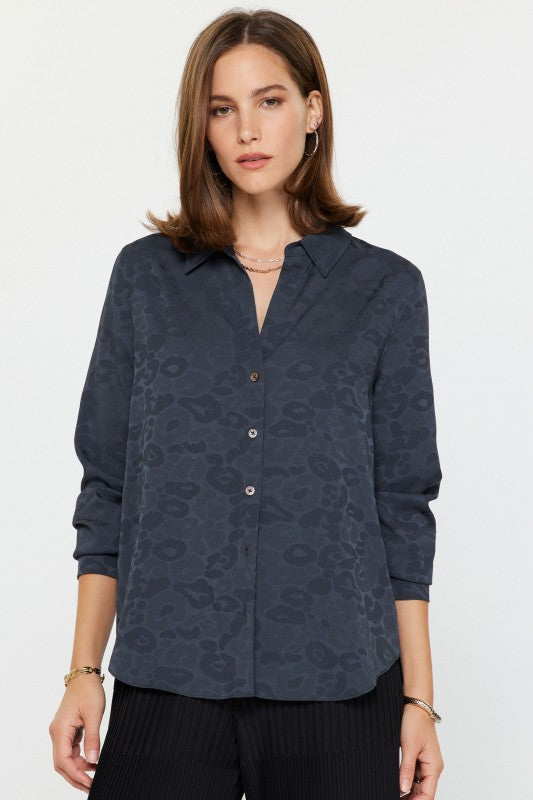 Hannahs Jacquard Animal Print Blouse