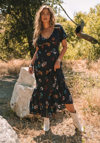 Lily’s Floral Maxi Dress